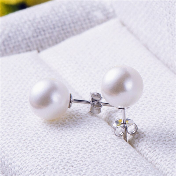 Veile Studios Pearl Round White Simulated Shell Earrings