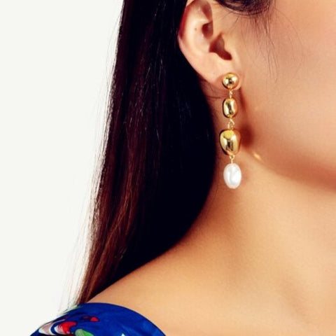 Fashion Gold Irregular Pearl Pendant Earrings