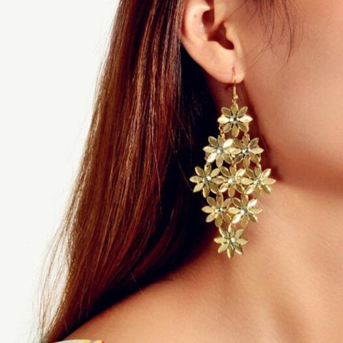 Fashion Golden Flower Tassel Smart Pendant Earrings 1Pair
