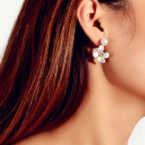 Fashion Pearl White Flower Pendant Earrings 1Pair