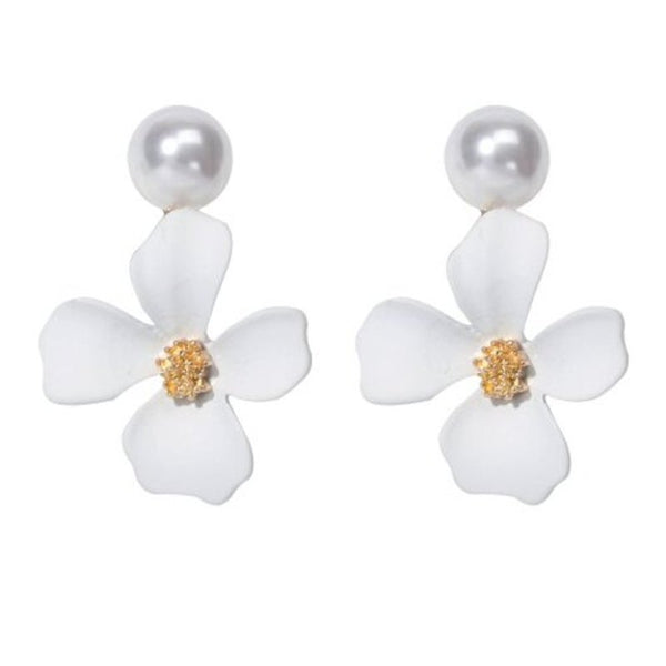 Veile Studios Fashion Pearl White Flower Pendant 1Pair Earrings