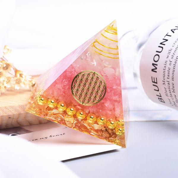 Healing Natural Crystal Energy Generator Meditation Pyramid Crystal Glass