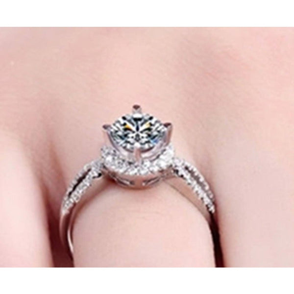 High Grade Trendy Style Zircon Platinum Ring For Women