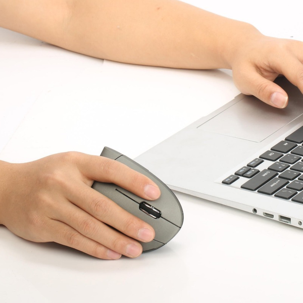 6D 2.4Ghz 2400Dpi Wireless Vertical Mouse Gaming Ergonomic Design Mice Trackballs & Touchpads
