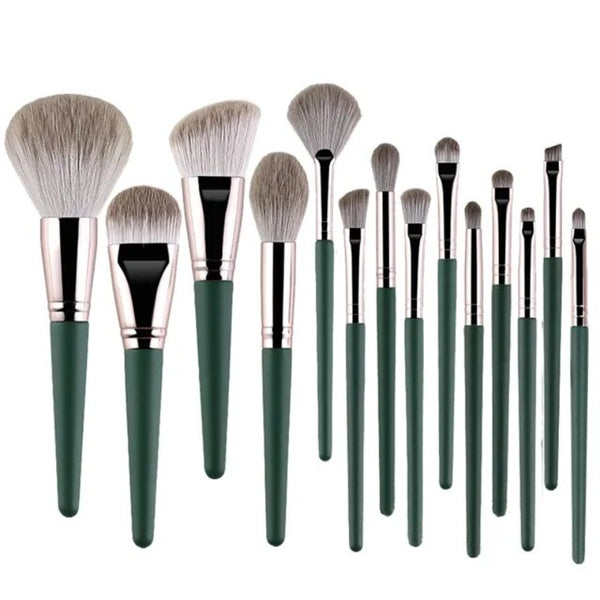 Makeup Soft Fluffy Tools Cosmetic Powder Eye Shadow Foundation Brushes