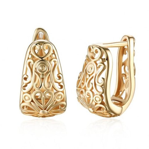 Veile Studios K Gold Zircon Earring Pattern Hollow Romantic Wind Clip Earrings