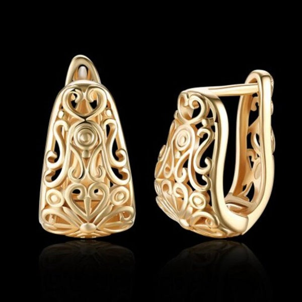 Veile Studios K Gold Zircon Earring Pattern Hollow Romantic Wind Clip Earrings