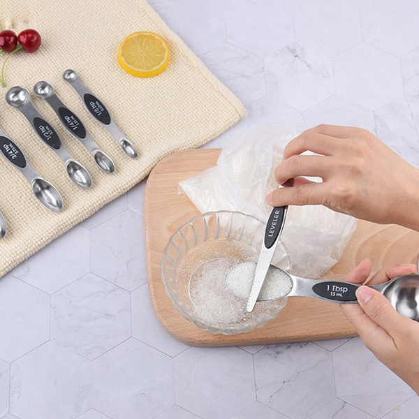 Kitchen Stainless Steel Magnetic Suction Double Head Measuring Spoon 8-Piece Set