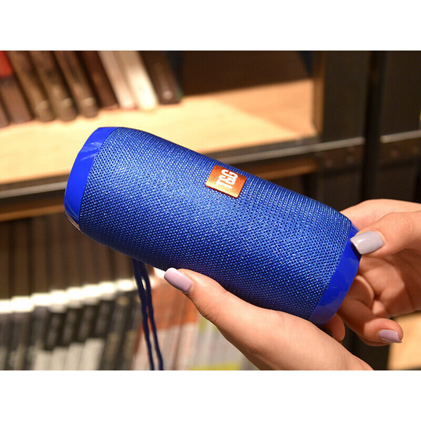 Loud Bluetooth Wireless Waterproof Outdoor Stereo Bass Usb /Tf/Fm Radio Home Speakers & Subwoofers