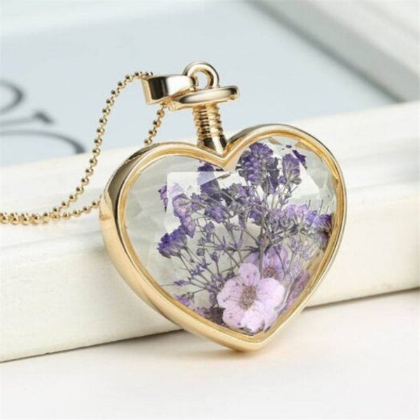 Veile Studios Luxury Heart Glass Bottle Dried Flower Pendant Necklace Necklaces & Pendants