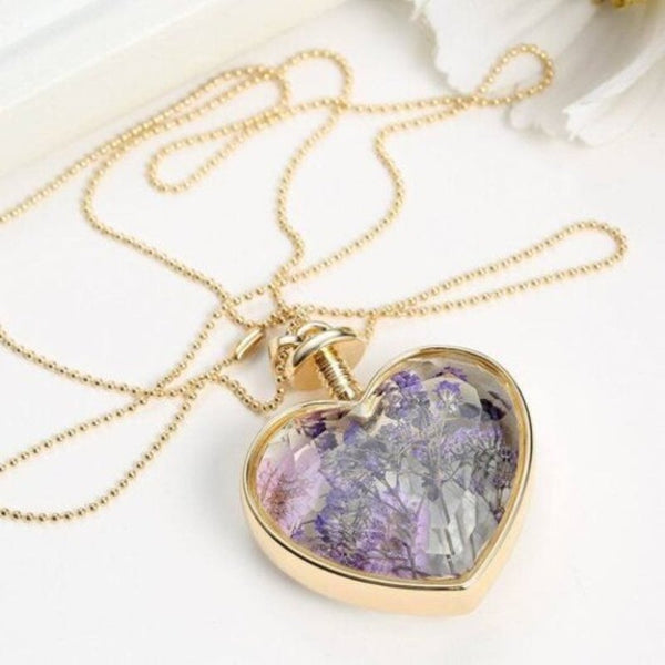 Veile Studios Luxury Heart Glass Bottle Dried Flower Pendant Necklace Necklaces & Pendants