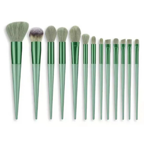 13 Pieces Conical Makeup Set Long Bronzer Sculpting Highlight Eyeshad Brushes
