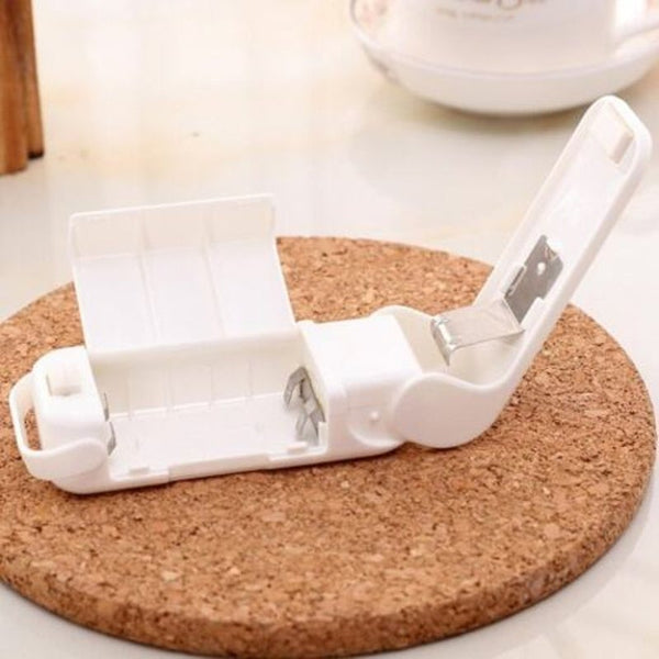 Mini Snacks Sealing Machine Household Sealer Portable Packaging White