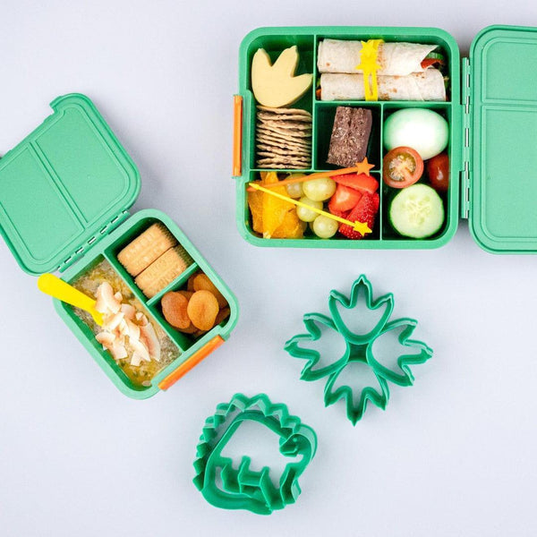 Montii.Co Quad Sandwich Cutter For Creating 4 Small Dinosaur Footprints Cookie Cutters