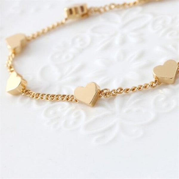 Multiple Heart Shaped Simple And Meticulous Bracelet Gold