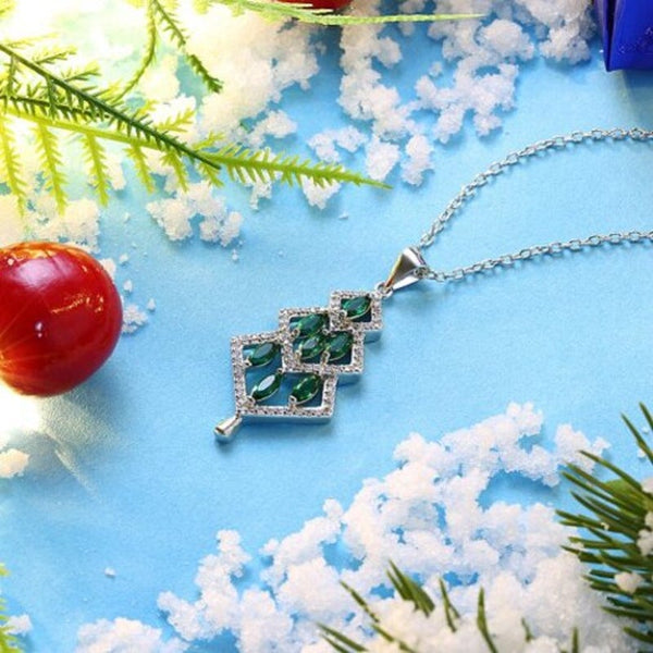 Ornaments Women Fashion Necklace Green Zircon Christmas 18 Inches Silver