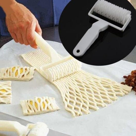 Plastic Pull Net Wheel Knife Pizza Pastry Lattice Roller Cutter For Dough Cookie Pie Baking Tool Beige