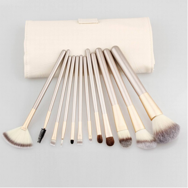 Professional 12 Pcs Wooden Make Up Brush Kit Brushes