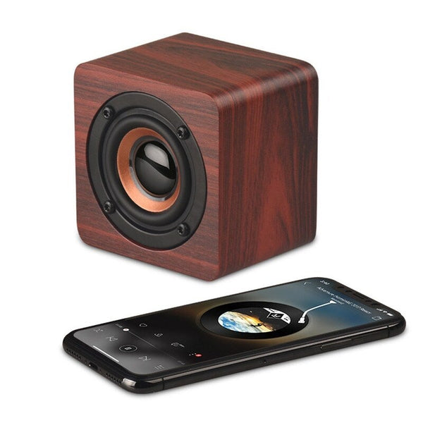 Q1 Mini Bluetooth Red Audio Docks & Mini Speakers