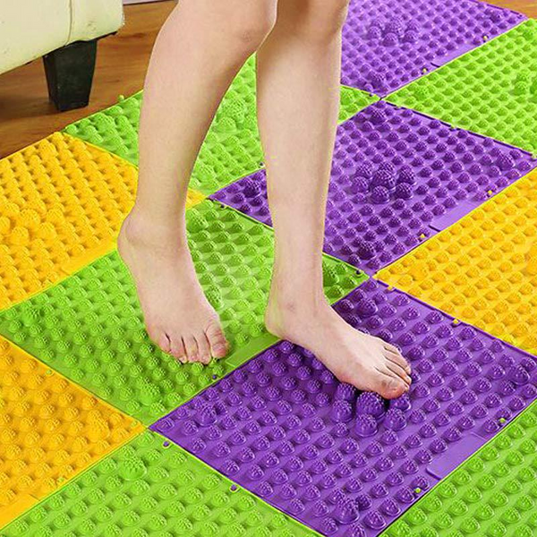Reflexology Foot Massage Pad Toe Pressure Plate Mat Alien Green Massagers