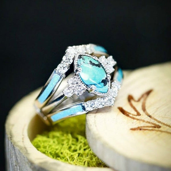 Veile Studios 3Pcs Set Elegant Turquoise Inlaid Stone Women Rings
