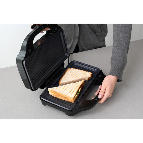 Sandwich Press W/ 3 Interchangeable Plates Incl Toasties & Waffles