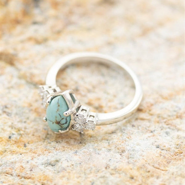Veile Studios 3Pcs Set Elegant Turquoise Inlaid Stone Women Rings