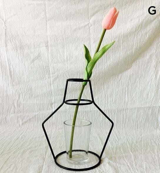 Nordic Black Iron Outline Vase Flower Plant Holder Vases