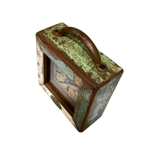 World Australia Small Recycle Square Table Clock Desk Clocks