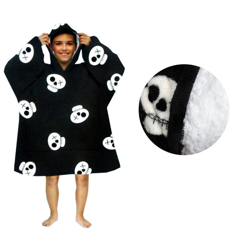 Blanket Hoodie With Sherpa Reverse Black Pirate Skulls