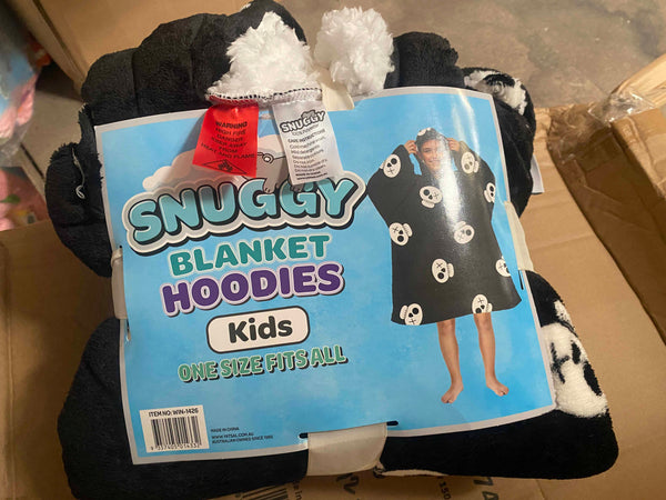 Blanket Hoodie With Sherpa Reverse Black Pirate Skulls Blankets