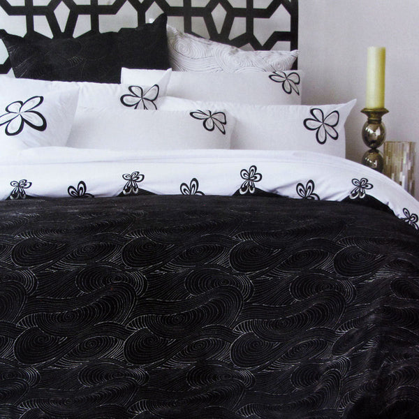 Accessorize Hypnotic Black Quilt Cover Set Queen Quilt Covers