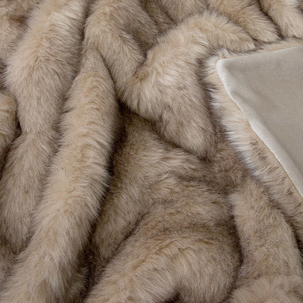 J Elliot Brown Fox Luxury Faux Fur Throw 130 X 160Cm Throws & Afghans