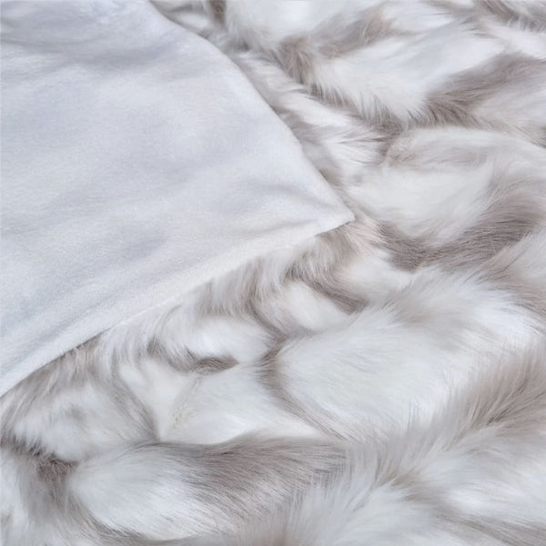 J Elliot Lynx Wild Cat Faux Fur Throw Rug 130 X 160Cm Throws & Afghans