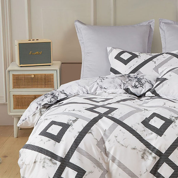 Fabric Fantastic Ashwin Quilt/Duvet Cover Set Quilt Covers