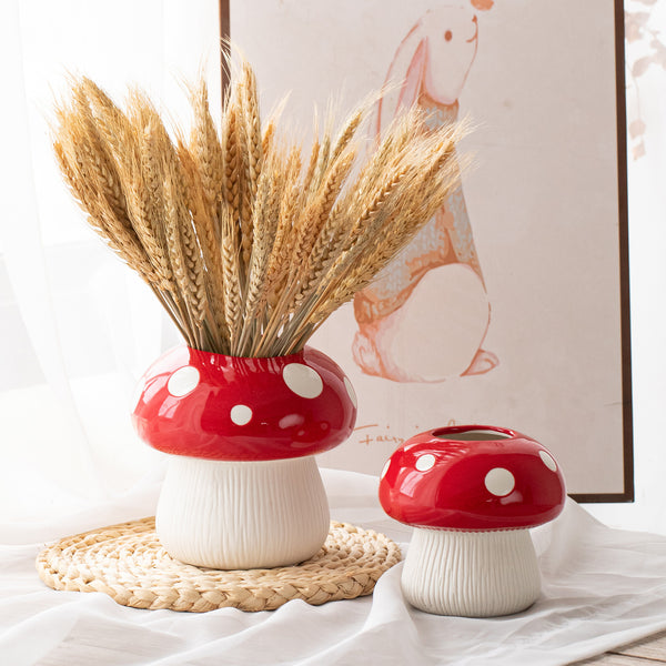 Big Size Black Whimsical Ceramic Mushroom Vase Decorative Floral & Hydroponic Planter Vases