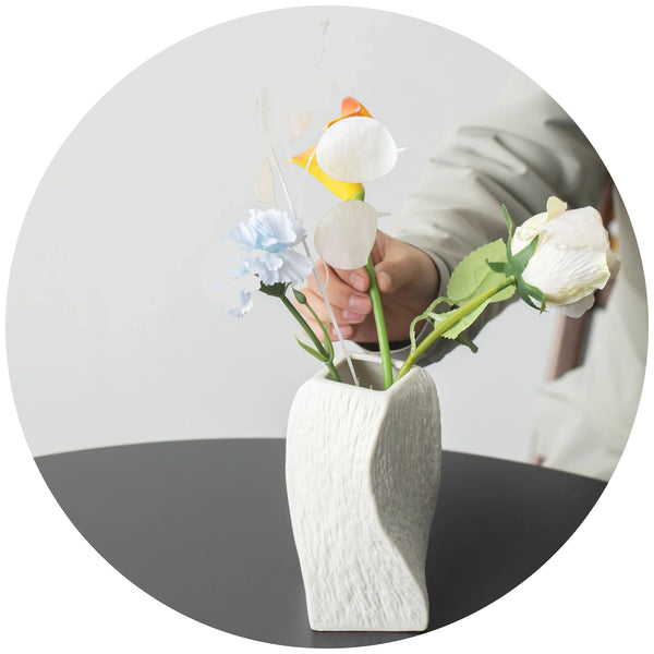 White Abstract Twisted Ceramic Vase Artistic Minimalist Flower Holder For Home Decor (20X10x10cm) Vases